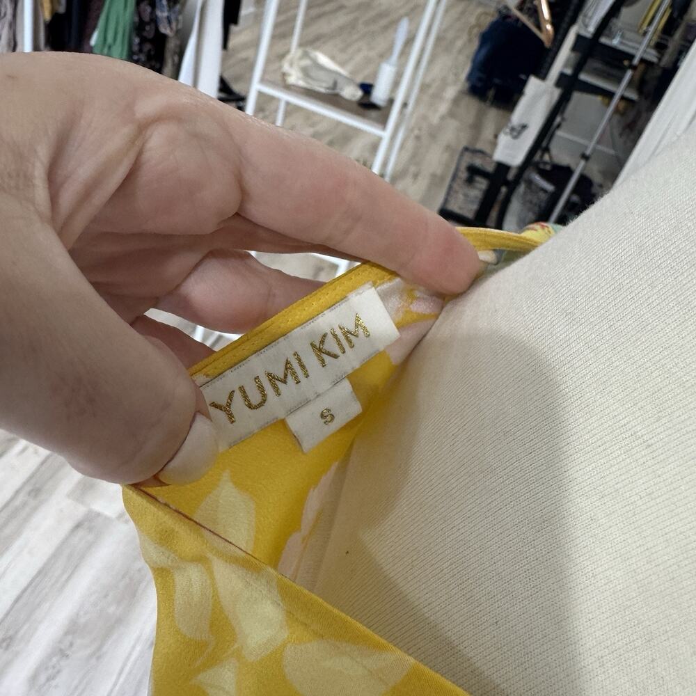 Yumi Kim That's A Wrap Happy Day Yellow Floral Wrap Top Small - Picture 3 of 4